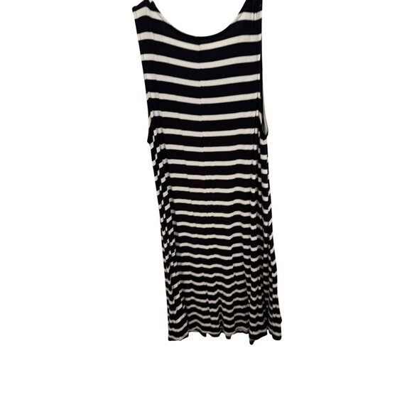 Black and white stripped dress size large - Picture 3 of 3